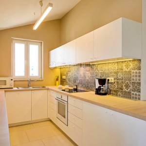 Malinska, apartman s dvije terase i pogledom na more!
