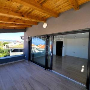 Malinska, apartman s prekrasnim pogledom na more!