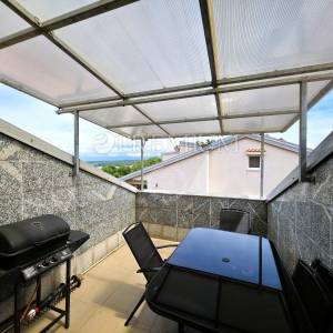 Malinska, apartman u blizini mora, 55 m2