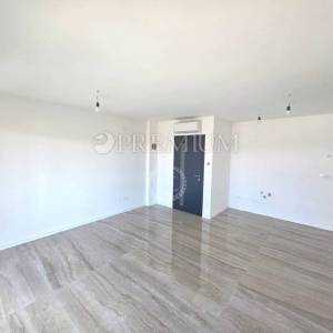 Malinska, apartman u novoj zgradi s pogledom na more!