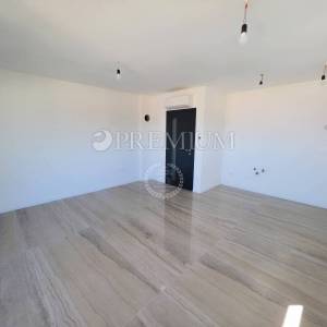 Malinska, apartman u novoj zgradi s pogledom na more!