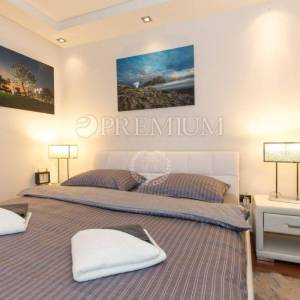 Malinska, apartman u prizemlju urbane vile! Top lokacija!
