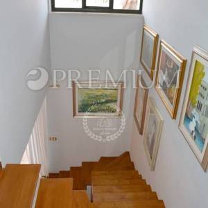 Malinska, četverosobni dvoetažni apartman, 269 m2!      