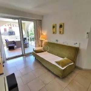 Malinska, etaža obiteljske kuće, samo 350 m od mora!