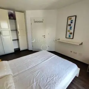Malinska, etaža obiteljske kuće, samo 350 m od mora!