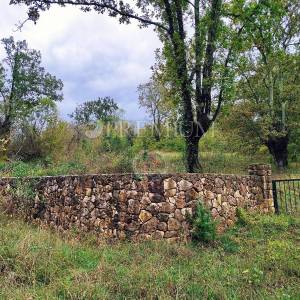 Malinska, građevinski zemljište, samo 160 m od mora!