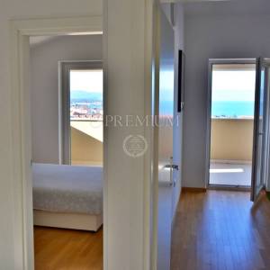 Malinska, komforni apartman s pogledom na more!