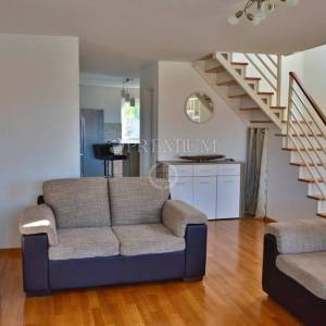 Malinska, komforni apartman s pogledom na more!