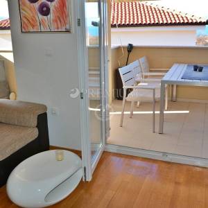 Malinska, komforni apartman s pogledom na more!