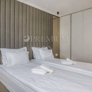 Malinska, luksuzan apartman s bazenom i pogledom na more!