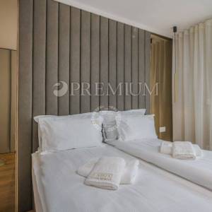 Malinska, luksuzan apartman s bazenom i pogledom na more!