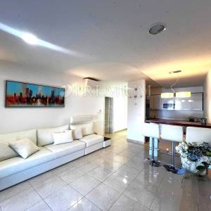 Malinska, luksuzni apartman s vrtom 100 m od mora!