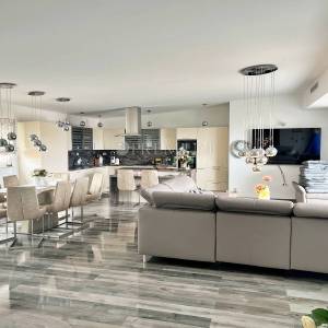 Malinska, luksuzni penthouse samo 100m od mora!