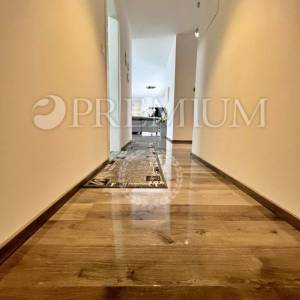 Malinska, luksuzni penthouse samo 100m od mora!
