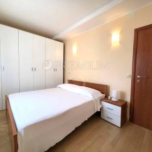 Malinska, namješten apartman na odličnoj lokaciji!