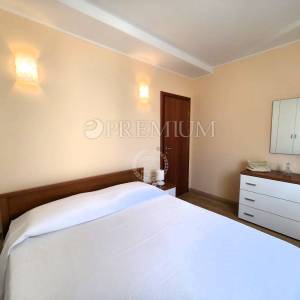 Malinska, namješten apartman na odličnoj lokaciji!
