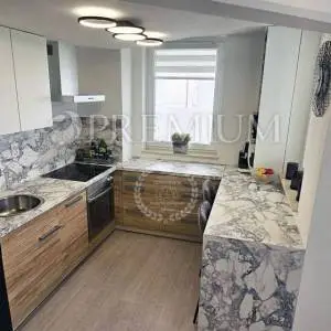 Malinska, namješteni apartman s panoramskim pogledom na more!
