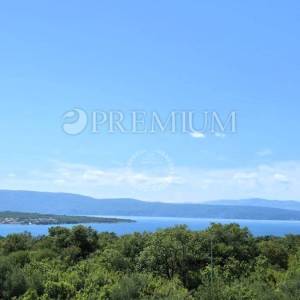 Malinska, nova kuća, 152 m2,  s bazenom i pogledom na more   