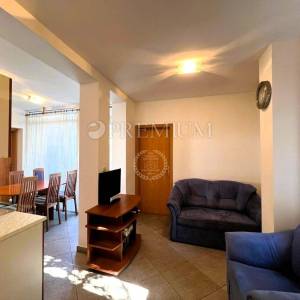 Malinska - Porat, apartman s terasom na mirnoj lokaciji