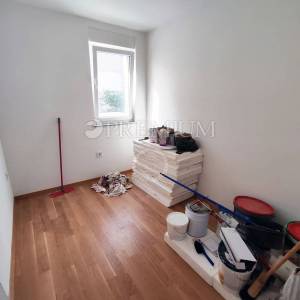 Malinska, prodaja, apartman u prizemlju 500m od mora!