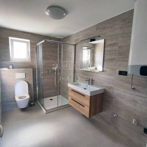 Malinska, prodaja, dvoetažni apartman u novogradnji!