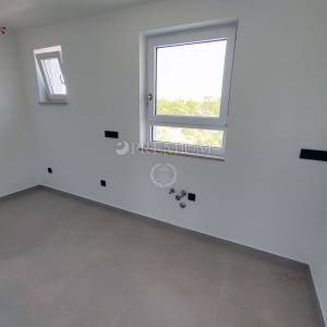 Malinska, prodaja, dvoetažni apartman u novogradnji!