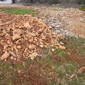 Malinska, prodaja građevinskog zemljišta s infrastrukturom!
