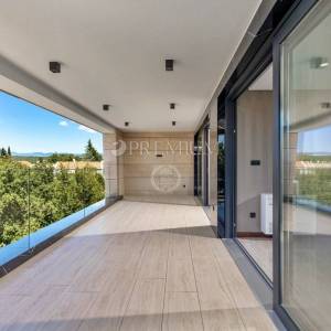 Malinska, prodaja, moderan penthouse s otvorenim pogledom na more! Novogradnja 