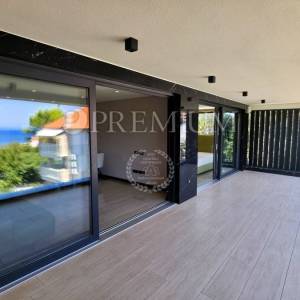 Malinska, prodaja, moderan penthouse s otvorenim pogledom na more! Novogradnja 
