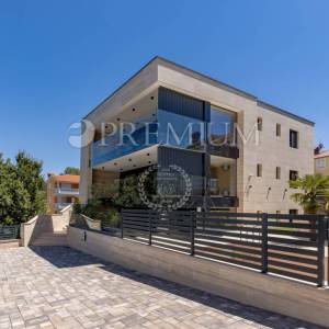 Malinska, prodaja, moderan penthouse s otvorenim pogledom na more! Novogradnja 