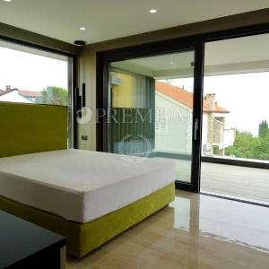 Malinska, prodaja, moderan penthouse s otvorenim pogledom na more! Novogradnja 