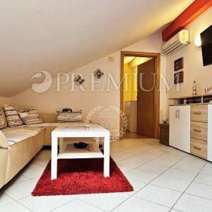 Malinska, prostrani apartman s predivnim pogledom na more!
