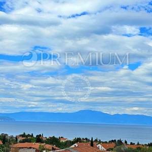 Malinska, prostrani apartman s predivnim pogledom na more!