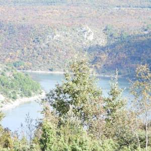 MARČANA - RAKALJ - građevinski teren 5205m2 sa pogledom na more za obiteljsku kuću / villu / apartmane / kuću za iznajmljivanje...