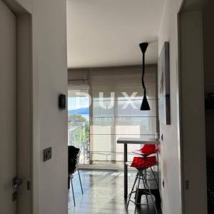 MARČELJEVA DRAGA - stan 95m2, DB+3S, 1.kat s panoramskim pogledom na more 