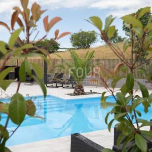 Marčelji, 84.13m2, 2s+db, balkon i terasa, zajednički bazen