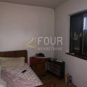 Marinići, 296.86m2, kuća s 4 stana