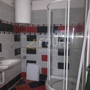 Marinići, 296.86m2, kuća s 4 stana