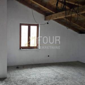 Marinići, kuća poslovno-stambene namjene, 230m2