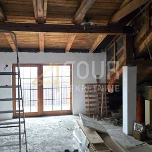 Marinići, kuća poslovno-stambene namjene, 230m2