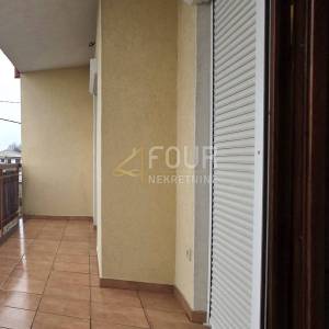 Marinići, kuća poslovno-stambene namjene, 230m2