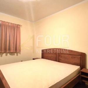 Marinići, kuća poslovno-stambene namjene, 230m2