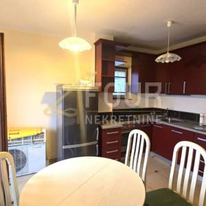 Marinići, kuća poslovno-stambene namjene, 230m2