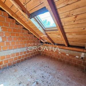 Martinkovec: kuća sa 3 apartmana, 2 km od Varaždinskih Toplica! 