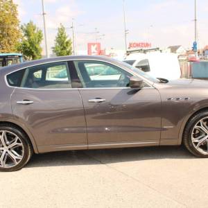 Maserati Levante 3.0 V6 430 Granlusso SQ4
