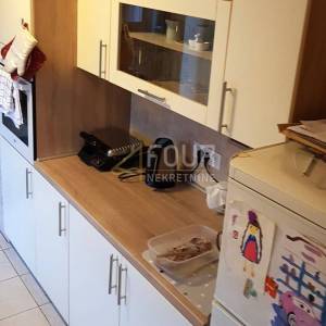 Matulji, 137.77m2, 3s+db, 2 lođe i balkon