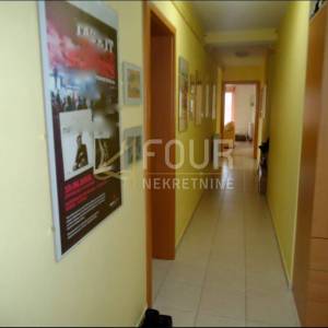 Matulji, 137.77m2, 3s+db, 2 lođe i balkon