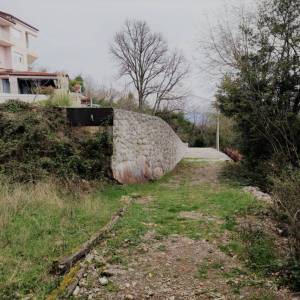 MATULJI, BREGI - Građevinsko zemljište 1147m2 sa pogledom na more
