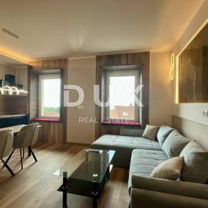MATULJI, CENTAR -  Luksuzna etaža od 100 m² s tri stambene jedinice i morem u vidiku