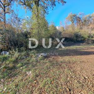 MATULJI - Građevinsko zemljište 2835 m2